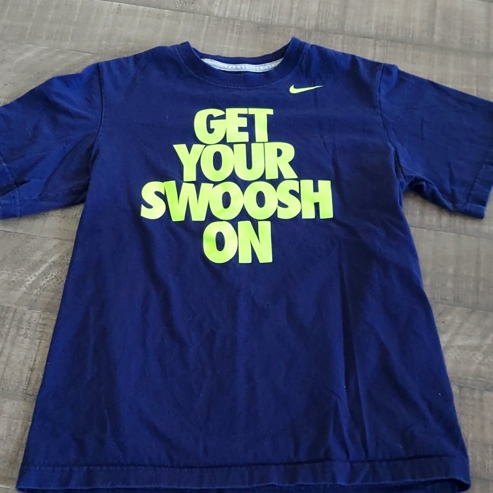 Nike T-shirt